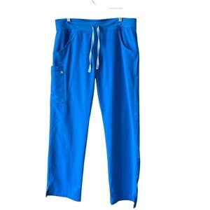 Figs Women’s Cargo Scrub Pants